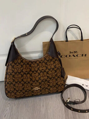 Coach shoulder bag/underarm bag